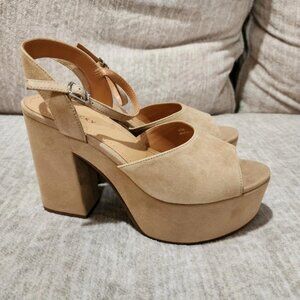 Lisa Vicky Jig Camel Suede Platform Heels